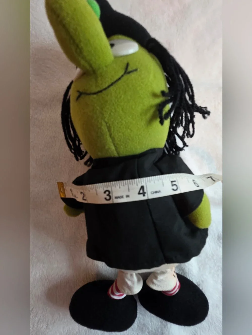 1989 Wallace Berrie Witch Plush Doll Green Halloween 12